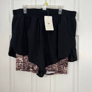 FABLETHICS SLOANE RUNNING SHORTS Black/Smokey Runyon SIZE 1X